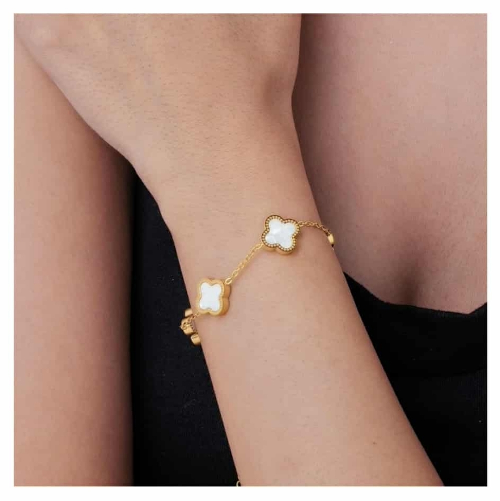 Elegant Gold and White Clover Bracelet
